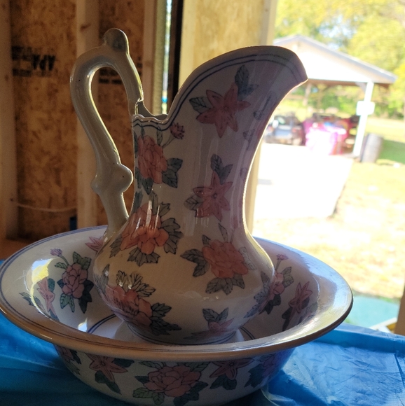 Other - Vintage Porcelain Bowl/Pitcher Set